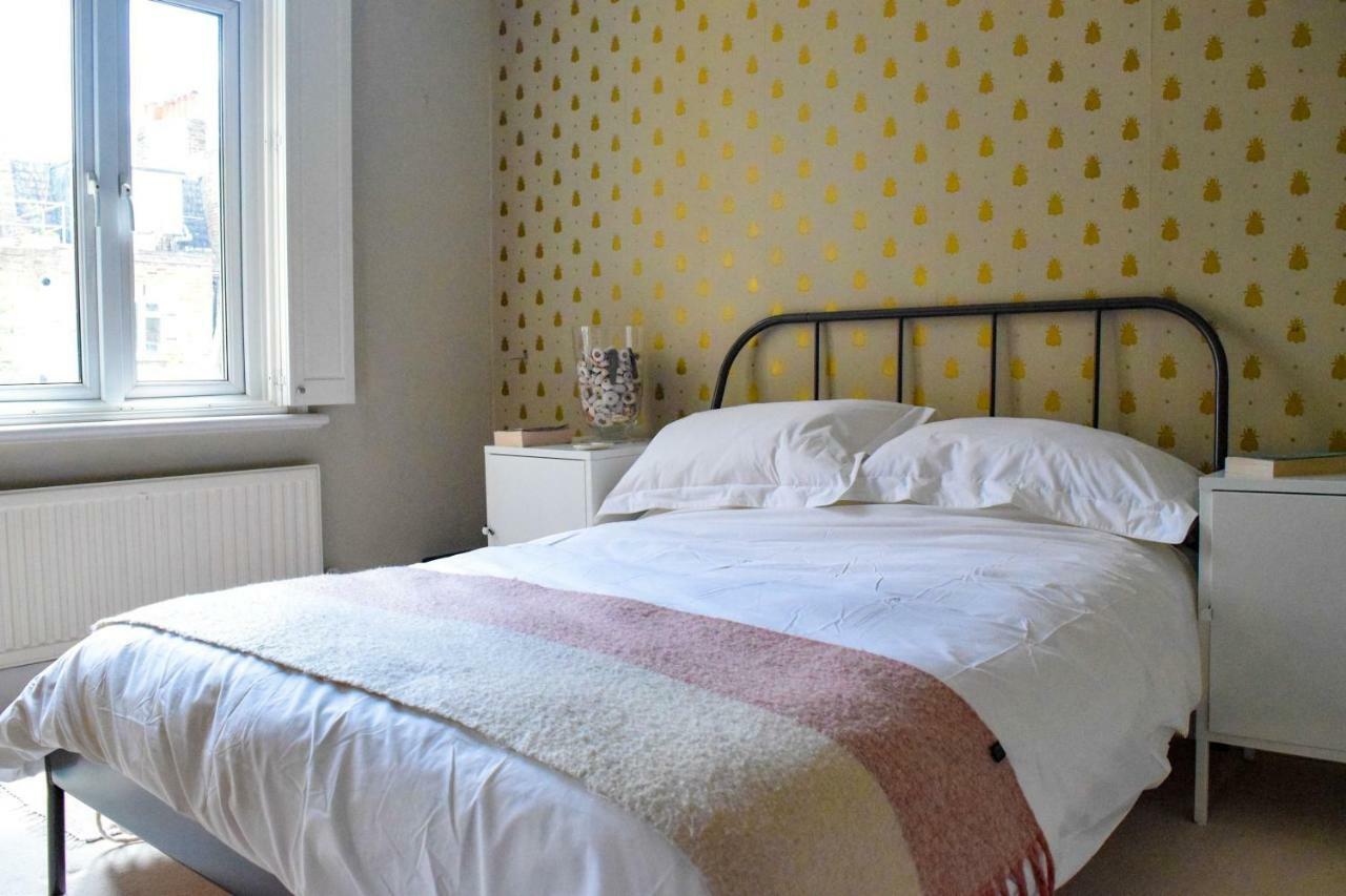 3 Bedroom Family House With A Superb Kitchen And Garden Londra Dış mekan fotoğraf